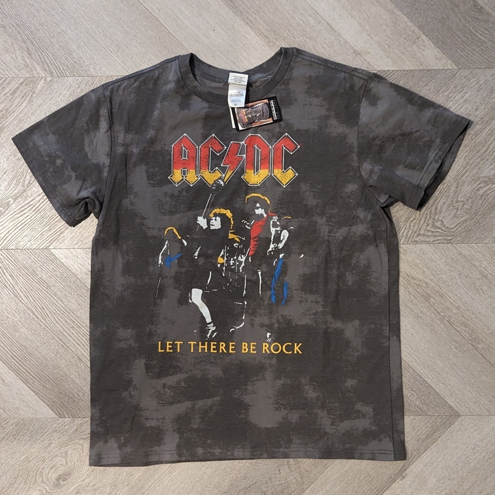 Freeze New York AC/DC Let There Be Rock T-shirt